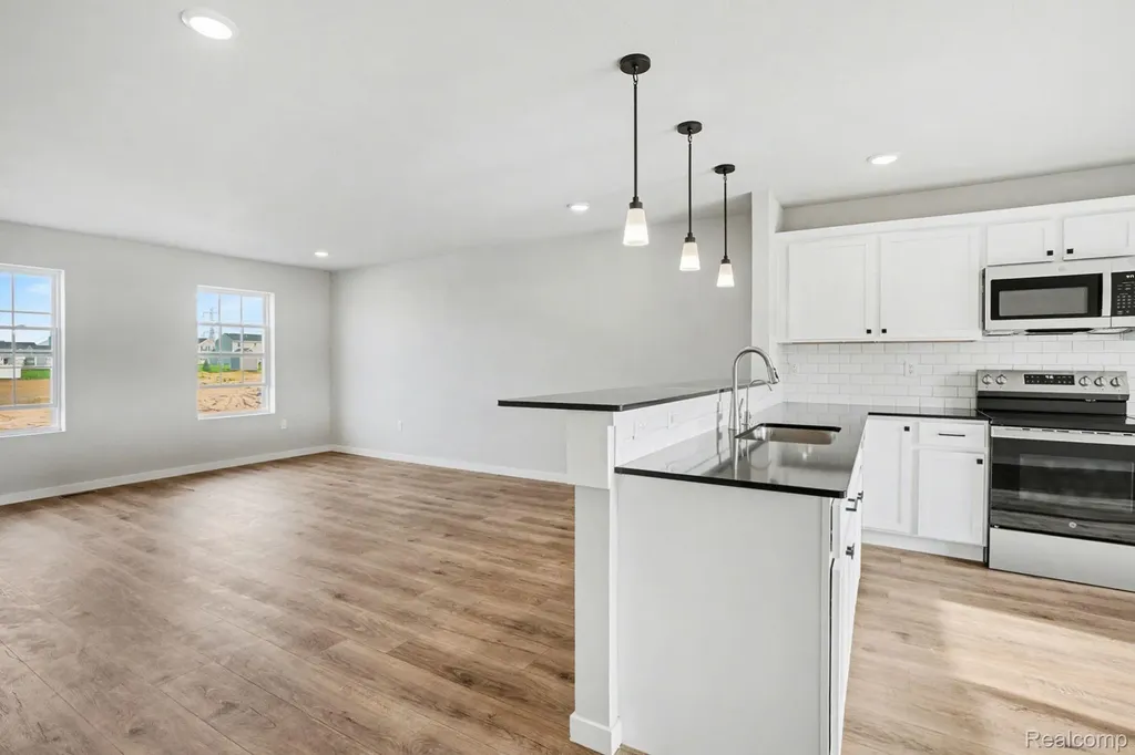 3157 Wild Orchid Lane Burton City MI 48519