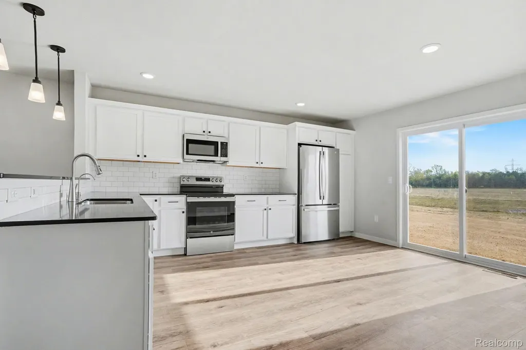 3157 Wild Orchid Lane Burton City MI 48519