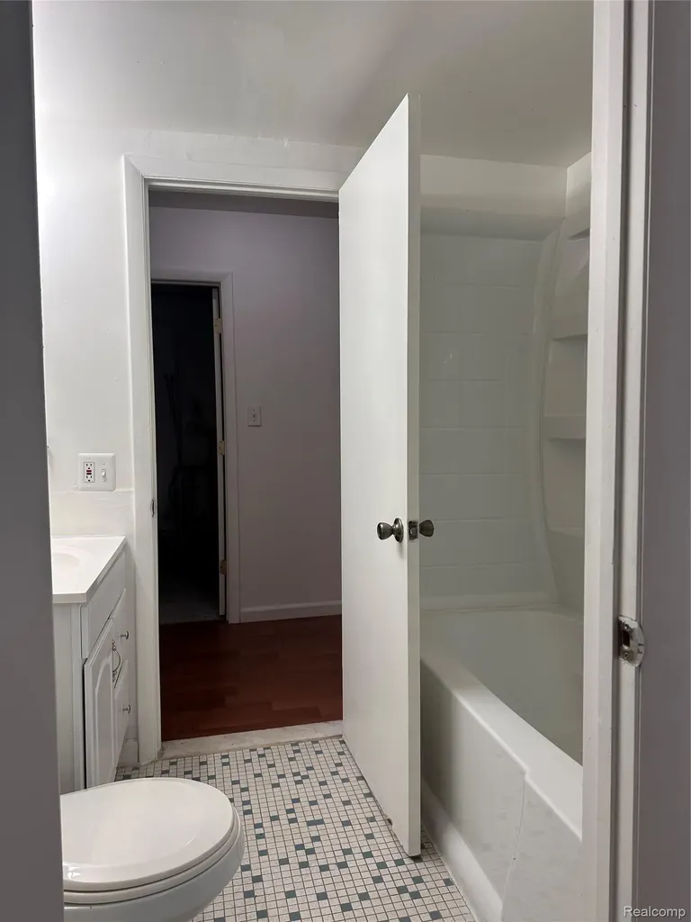 7421 Heather Heath West Bloomfield Charter Township MI 48322