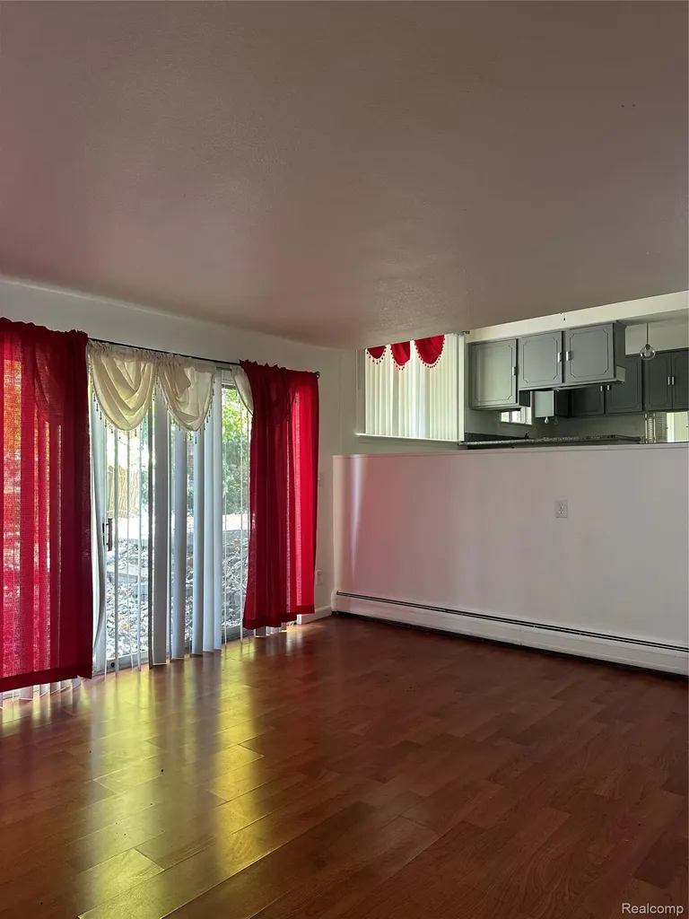 7421 Heather Heath West Bloomfield Charter Township MI 48322