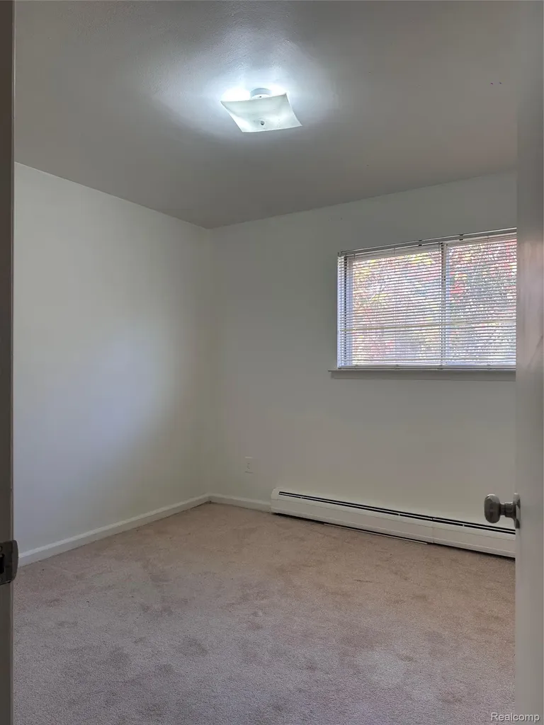 7421 Heather Heath West Bloomfield Charter Township MI 48322