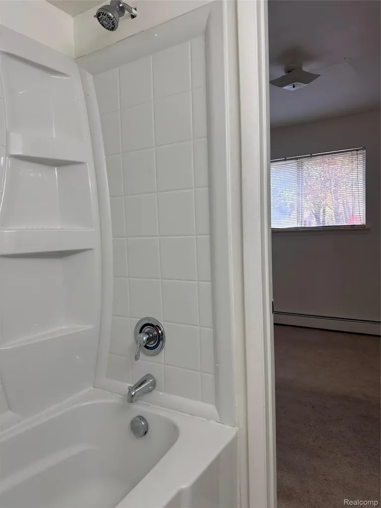 7421 Heather Heath West Bloomfield Charter Township MI 48322