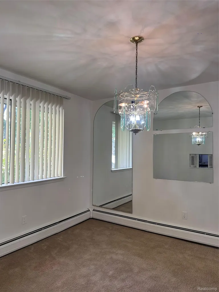 7421 Heather Heath West Bloomfield Charter Township MI 48322