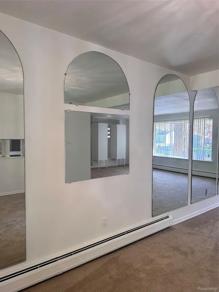 7421 Heather Heath West Bloomfield Charter Township MI 48322