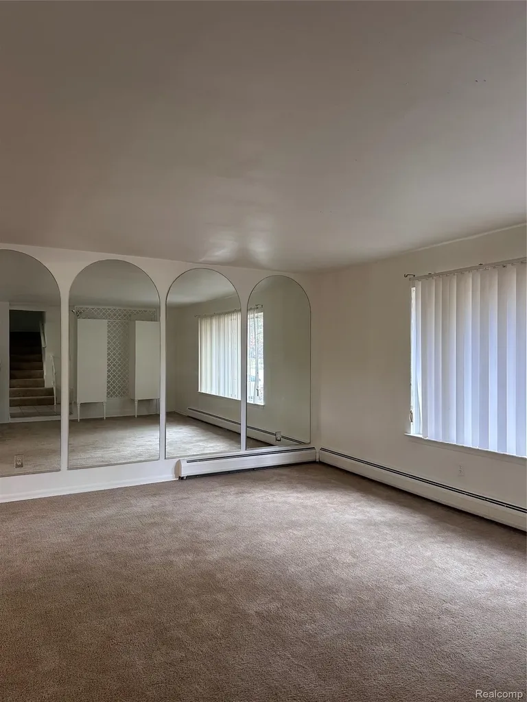 7421 Heather Heath West Bloomfield Charter Township MI 48322
