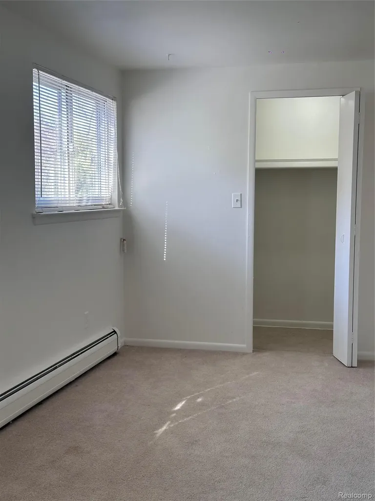 7421 Heather Heath West Bloomfield Charter Township MI 48322