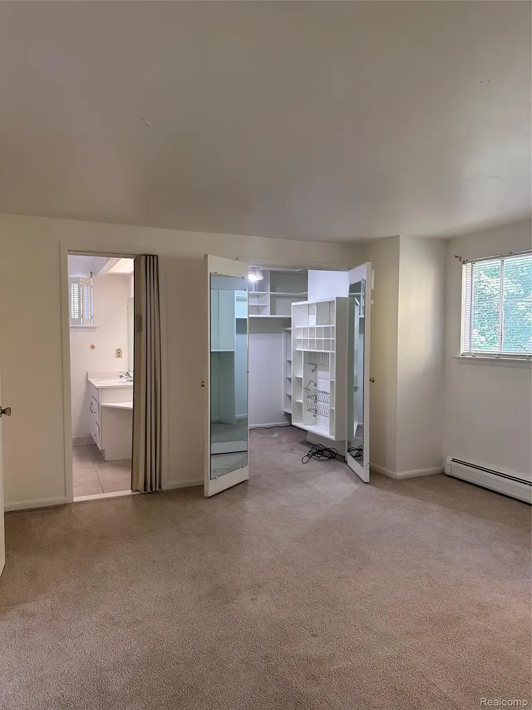 7421 Heather Heath West Bloomfield Charter Township MI 48322