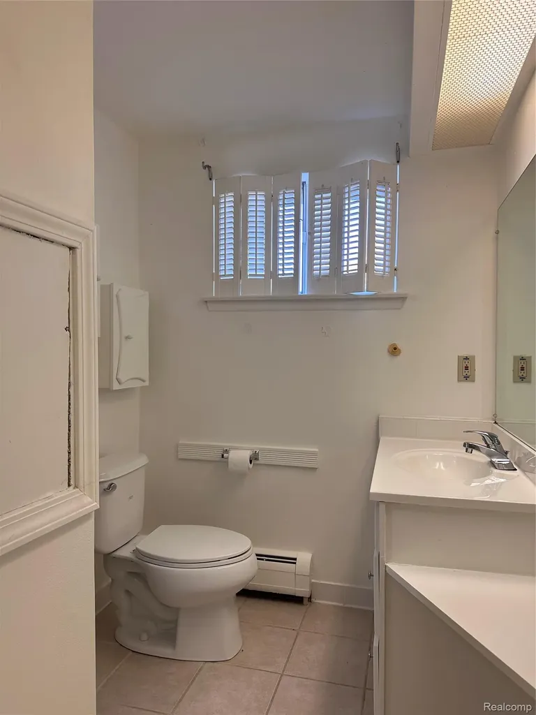 7421 Heather Heath West Bloomfield Charter Township MI 48322