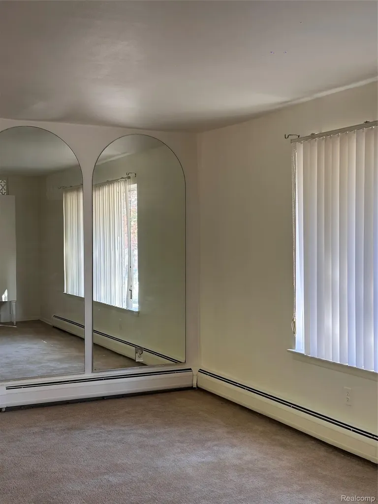 7421 Heather Heath West Bloomfield Charter Township MI 48322
