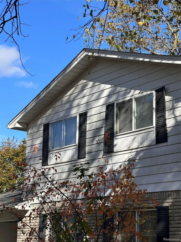 7421 Heather Heath West Bloomfield Charter Township MI 48322