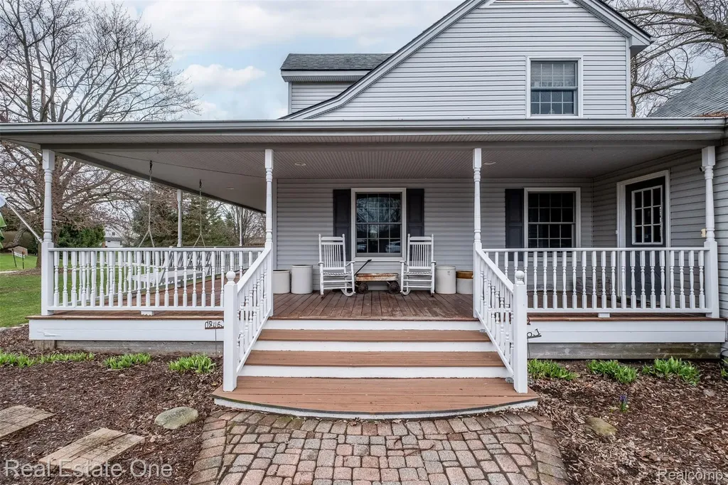 11030 Marshall Road Green Oak Township MI 48178