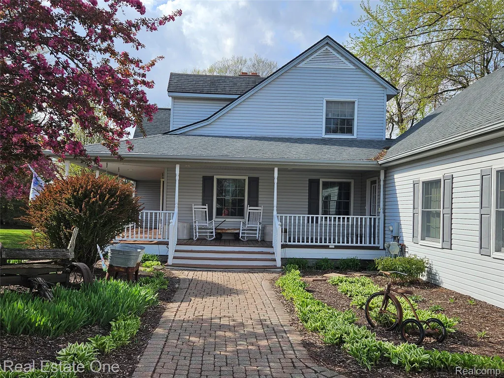 11030 Marshall Road Green Oak Township MI 48178