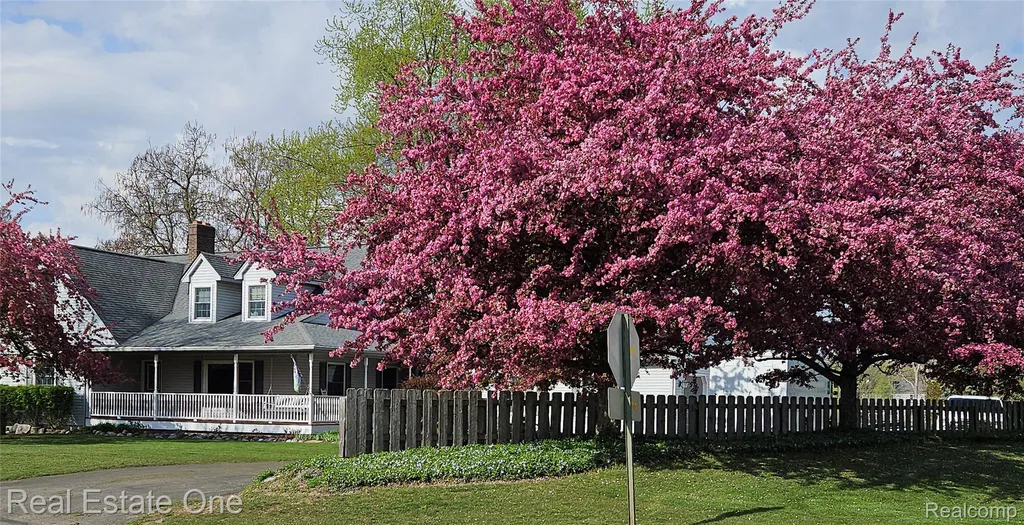 11030 Marshall Road Green Oak Township MI 48178
