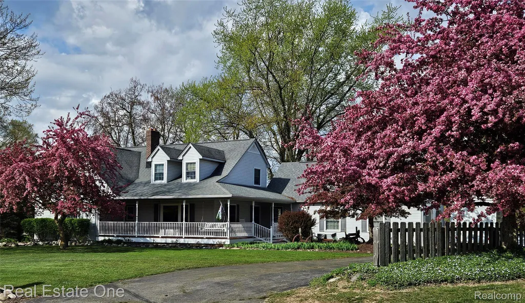 11030 Marshall Road Green Oak Township MI 48178