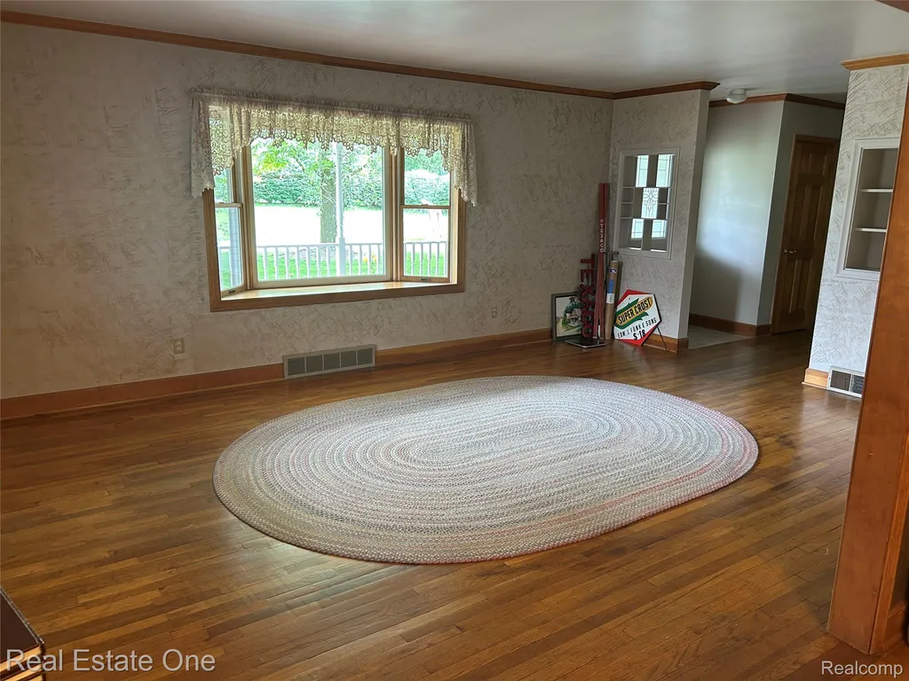 11030 Marshall Road Green Oak Township MI 48178