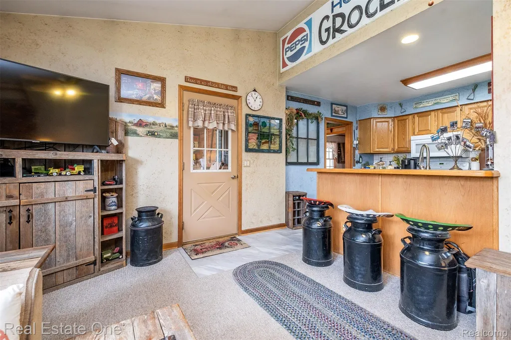 11030 Marshall Road Green Oak Township MI 48178