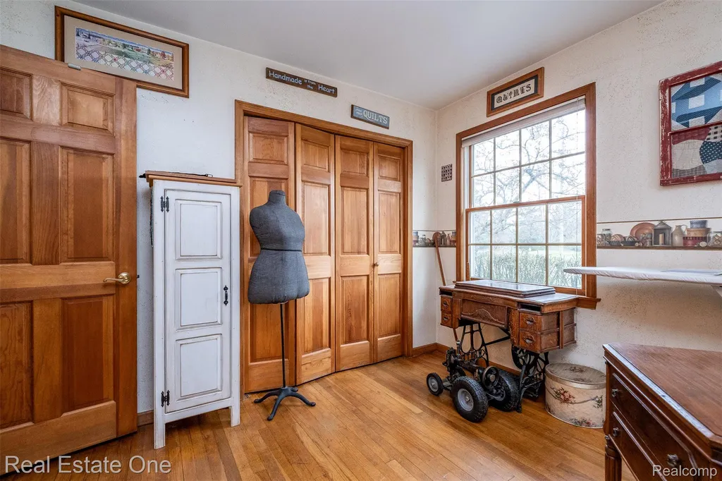 11030 Marshall Road Green Oak Township MI 48178