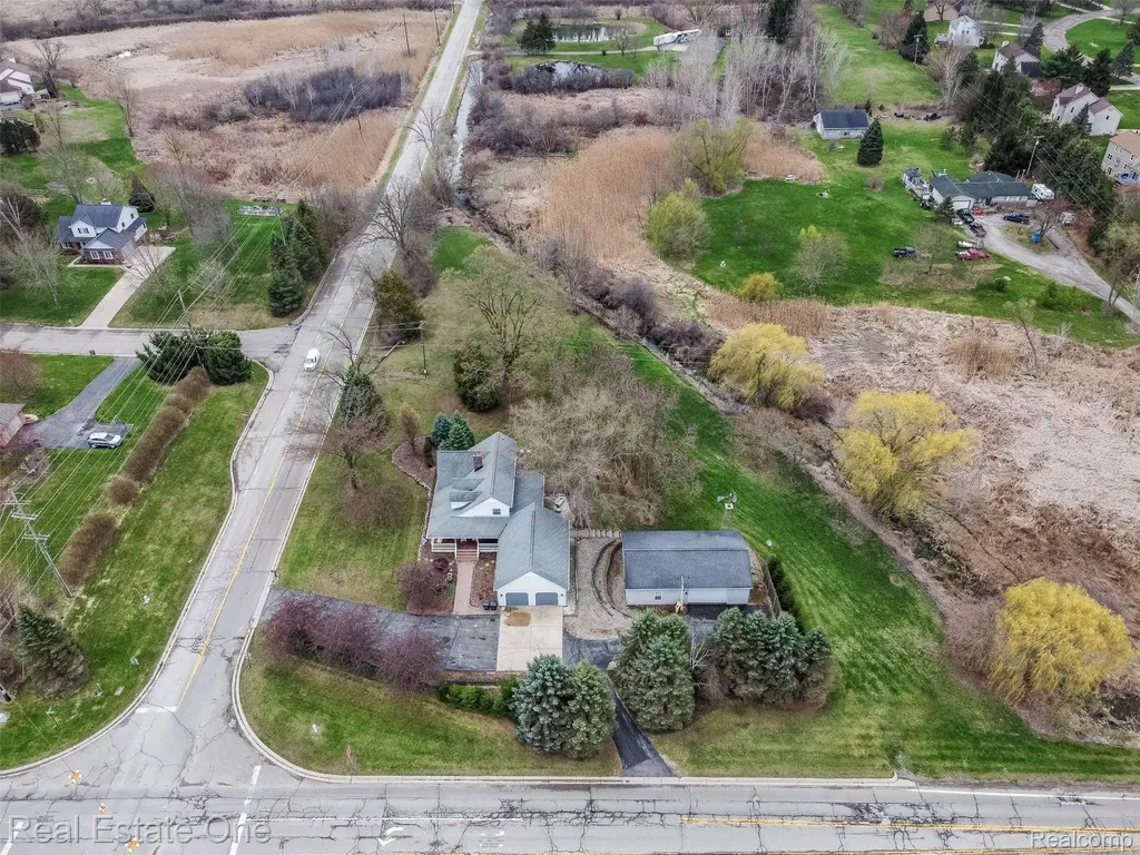 11030 Marshall Road Green Oak Township MI 48178