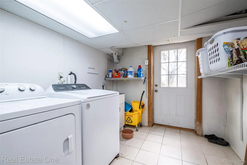 11030 Marshall Road Green Oak Township MI 48178