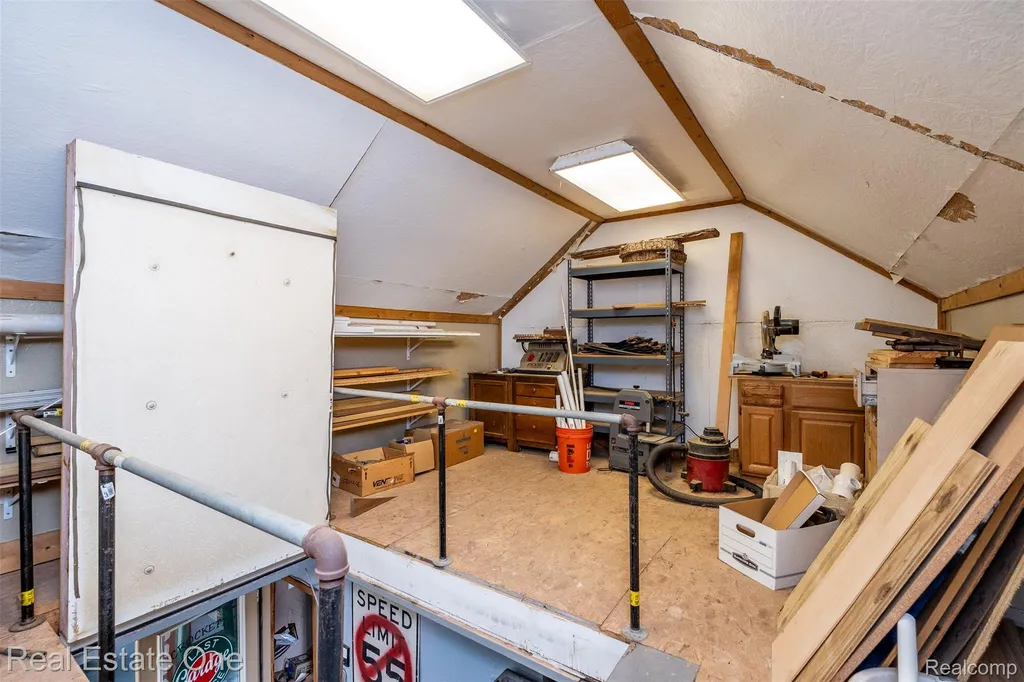 11030 Marshall Road Green Oak Township MI 48178