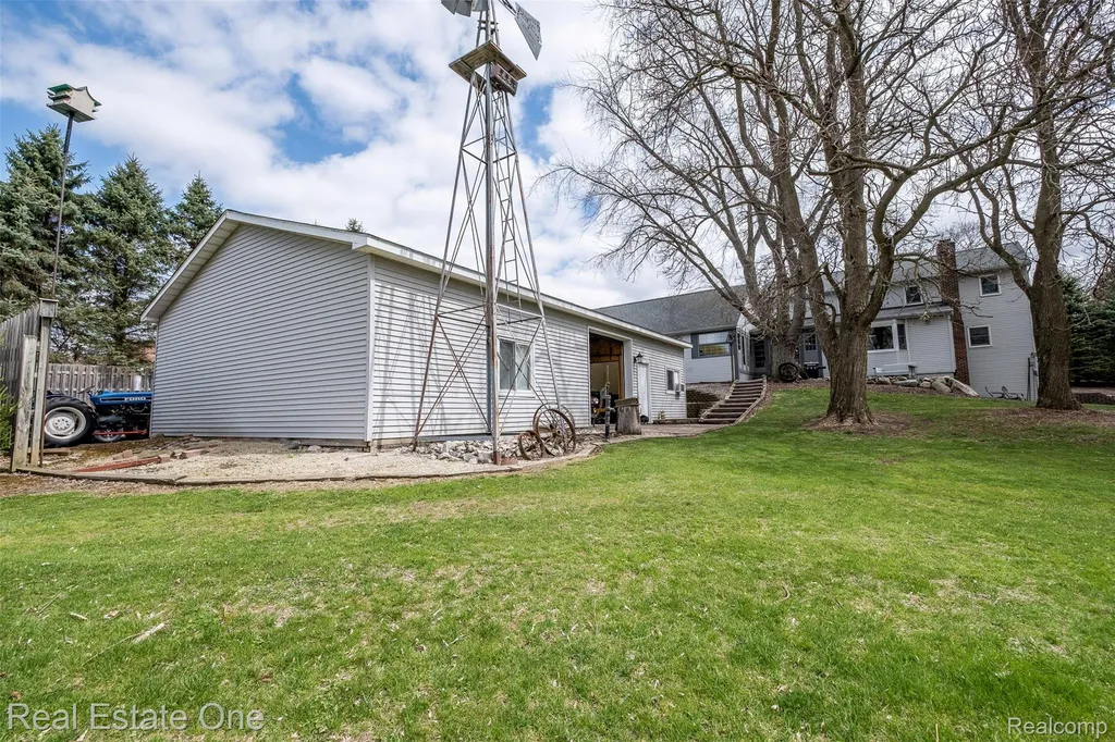 11030 Marshall Road Green Oak Township MI 48178