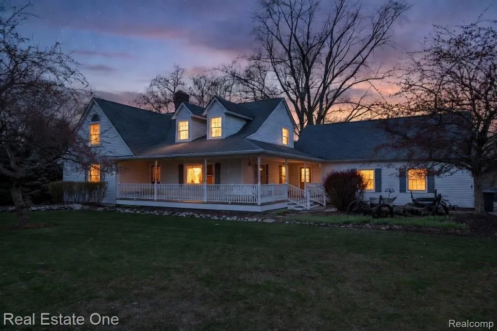 11030 Marshall Road Green Oak Township MI 48178