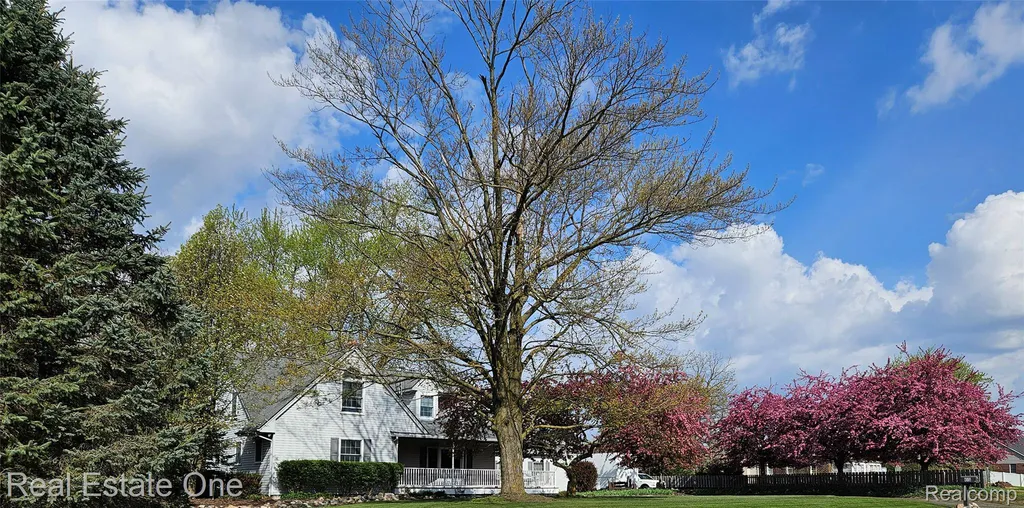 11030 Marshall Road Green Oak Township MI 48178