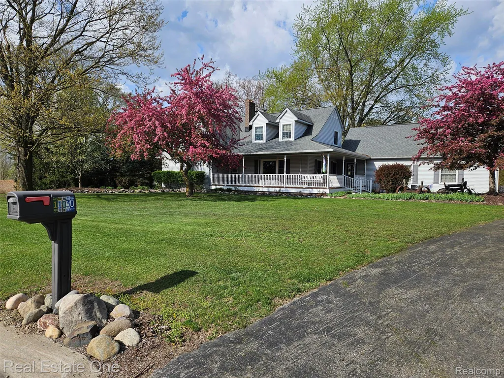 11030 Marshall Road Green Oak Township MI 48178