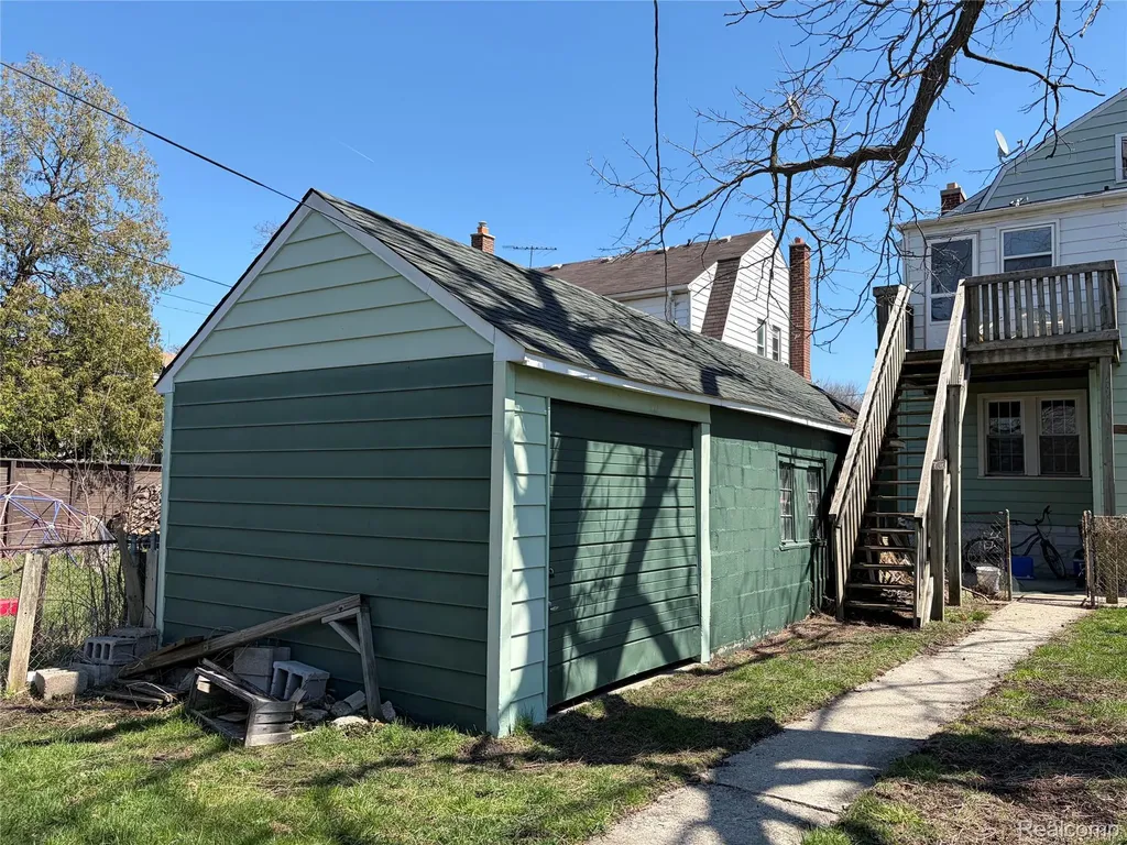 300 2nd Street Wyandotte City MI 48192