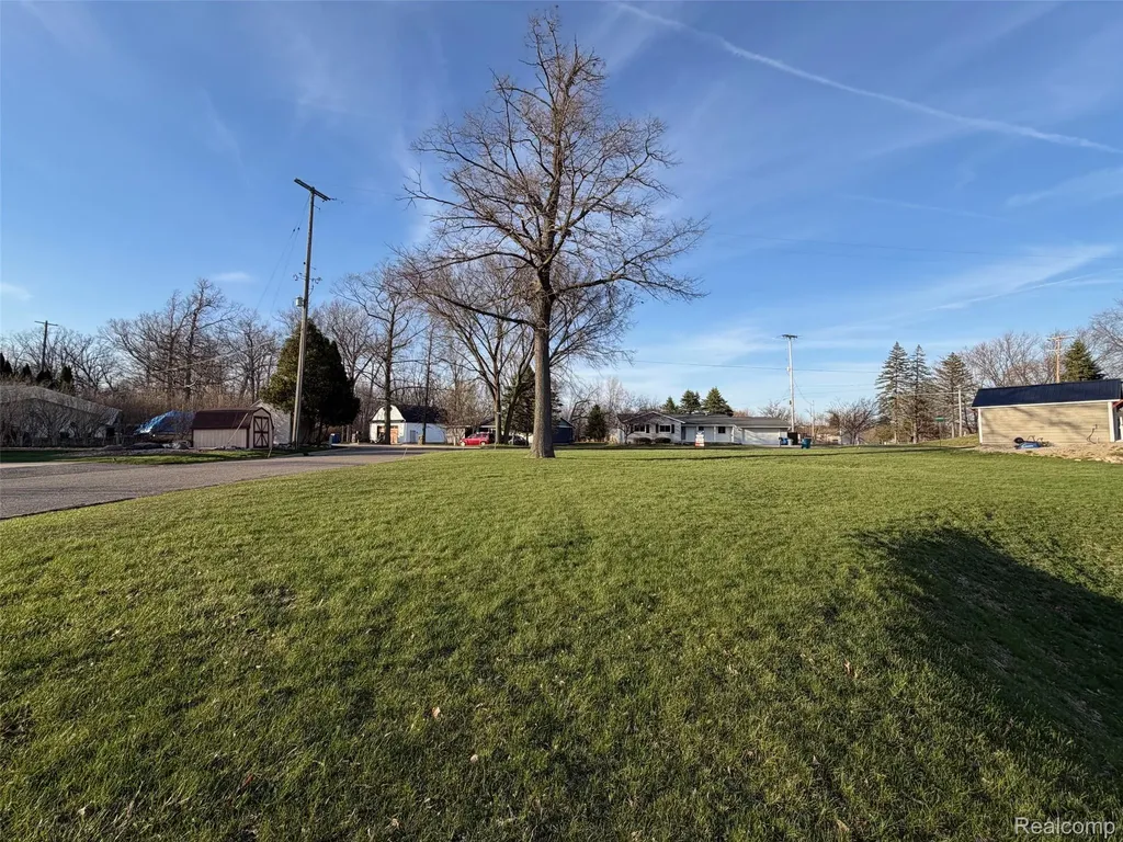 13328 Wendell Drive Fenton City MI 48430