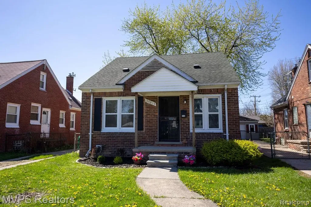 20813 Universal Avenue Eastpointe City MI 48021