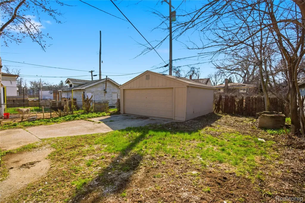 16139 Inverness Street Detroit City MI 48221