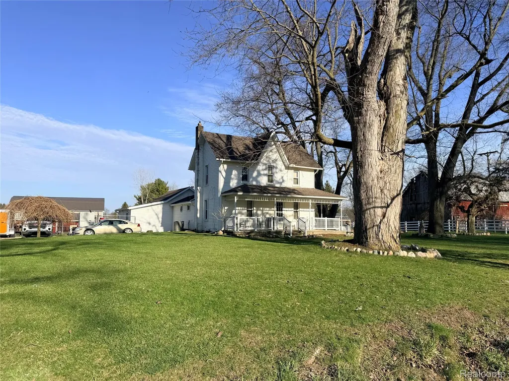 6038 Byron Road Cohoctah Township MI 48855