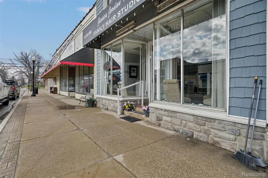 80847 Main Street Memphis City MI 48041