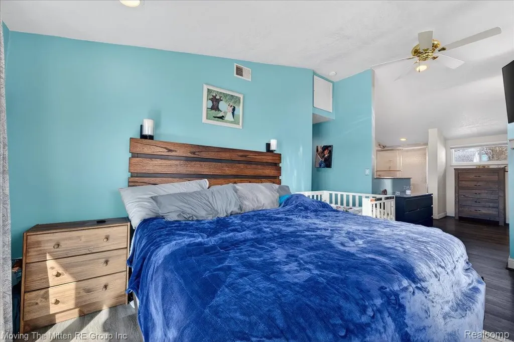 2965 Barkman Drive Waterford Charter Township MI 48329