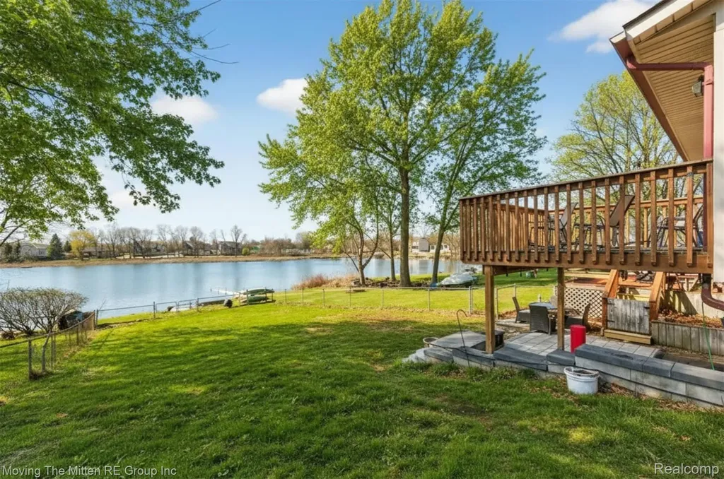 2965 Barkman Drive Waterford Charter Township MI 48329