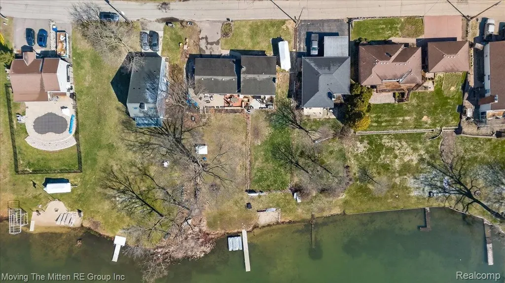 2965 Barkman Drive Waterford Charter Township MI 48329