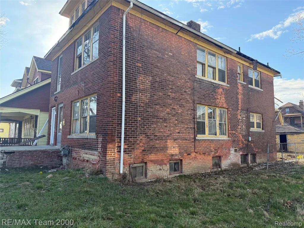 4300 Larchmont Street Detroit City MI 48204