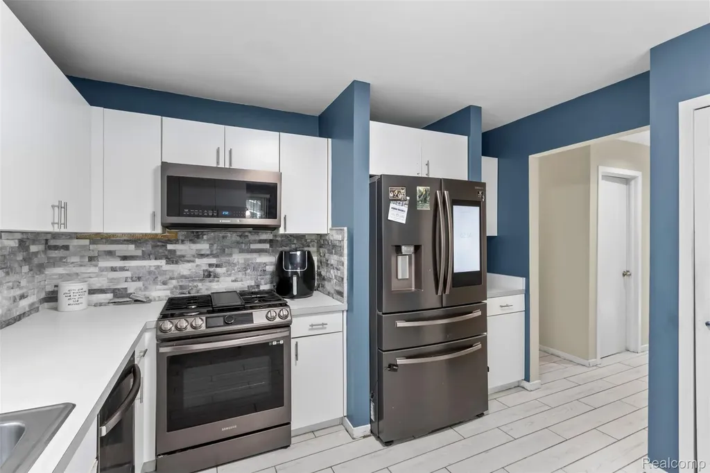 3195 Green Oaks Drive West Bloomfield Charter Township MI 48324