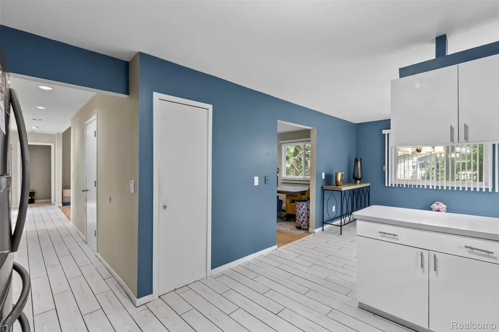 3195 Green Oaks Drive West Bloomfield Charter Township MI 48324