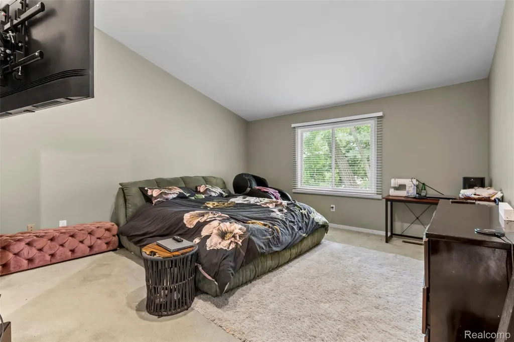 3195 Green Oaks Drive West Bloomfield Charter Township MI 48324