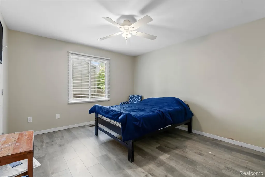 3195 Green Oaks Drive West Bloomfield Charter Township MI 48324