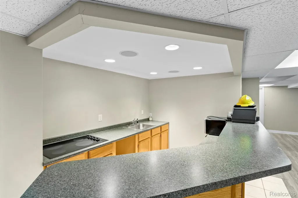 3195 Green Oaks Drive West Bloomfield Charter Township MI 48324