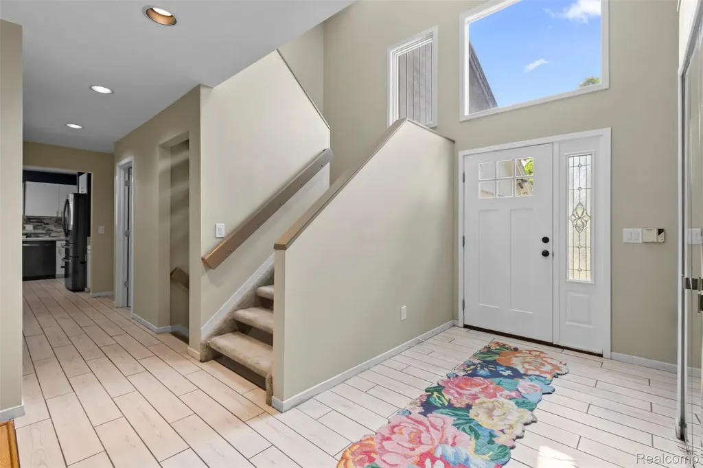 3195 Green Oaks Drive West Bloomfield Charter Township MI 48324