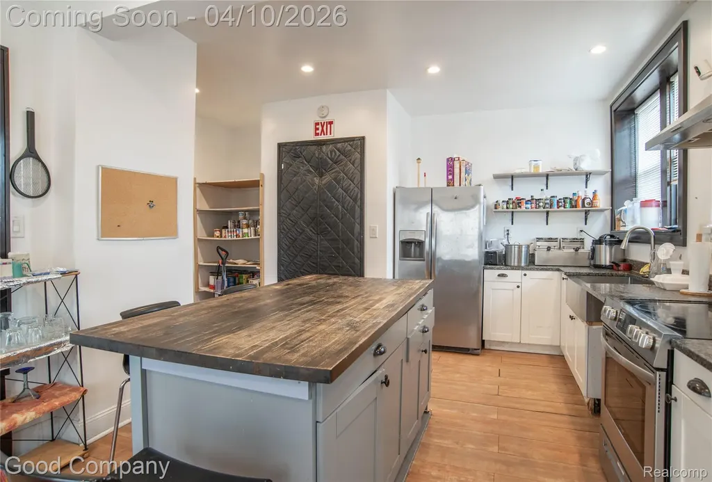 30 Lawrence Street Detroit City MI 48202