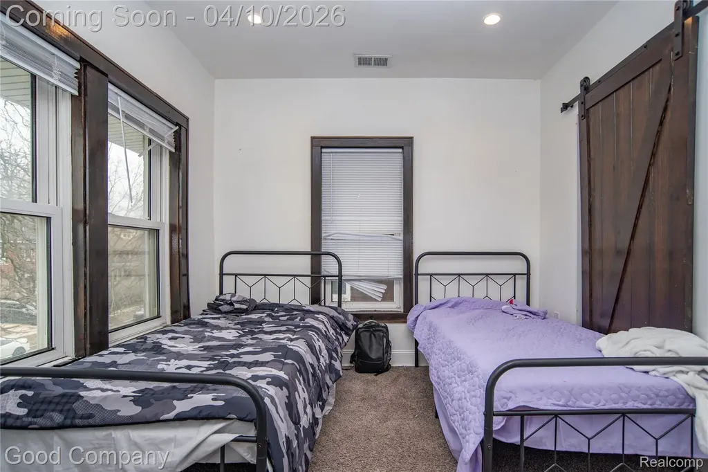 30 Lawrence Street Detroit City MI 48202