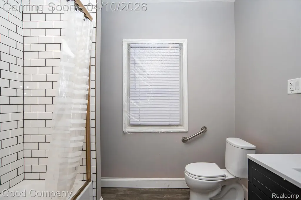 30 Lawrence Street Detroit City MI 48202