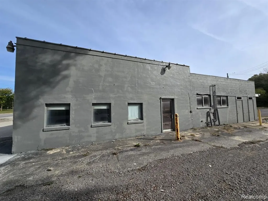 150 E North Cedar Street E Imlay City City MI 48444