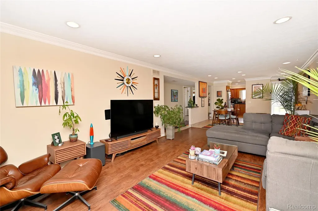 1966 Klingensmith Road Bloomfield Hills City MI 48302