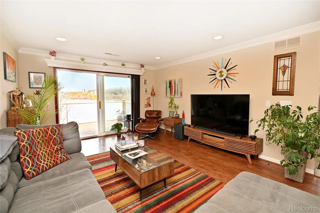 1966 Klingensmith Road Bloomfield Hills City MI 48302